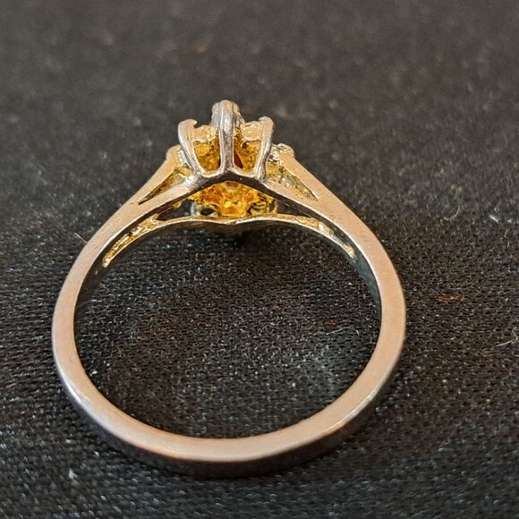 Vintage Marquise-Cut Blue Topaz  Ring Size 6 - Picture 3 of 6